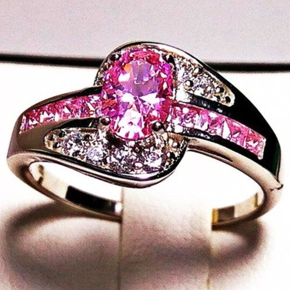 ring - Picture 1 of 1